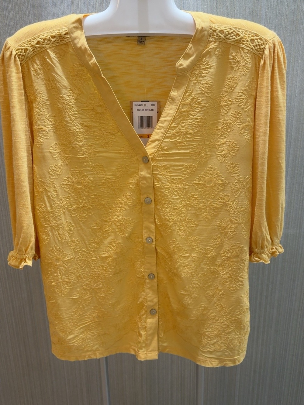 Democracy Embroidered Button Front Blouse Yellow Size S NWT